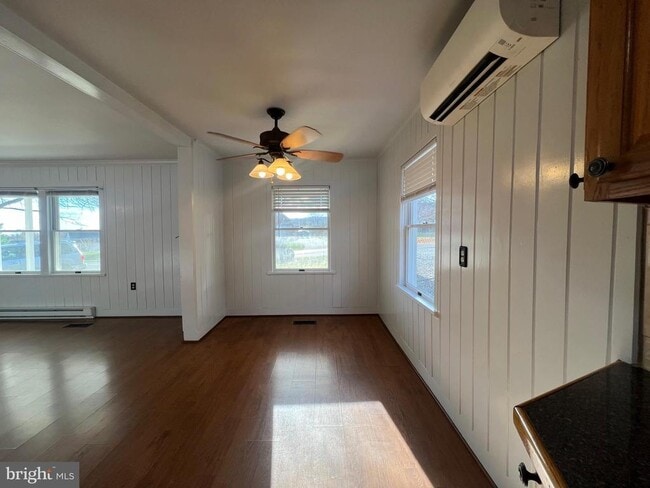 Photo - 2712 Canada Hill Rd