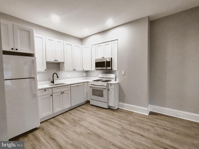 Photo - 230 S Market St