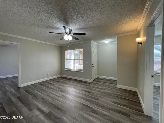 Photo - 1600 Big Tree Rd Unit H3