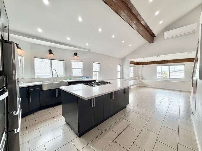 Photo - 626 Benton Wy Unit 624 1/2 Benton Way