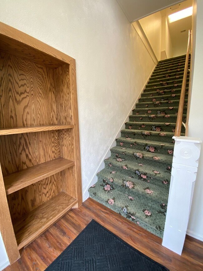 Photo - 100 E Main St Unit 100 E Main  D