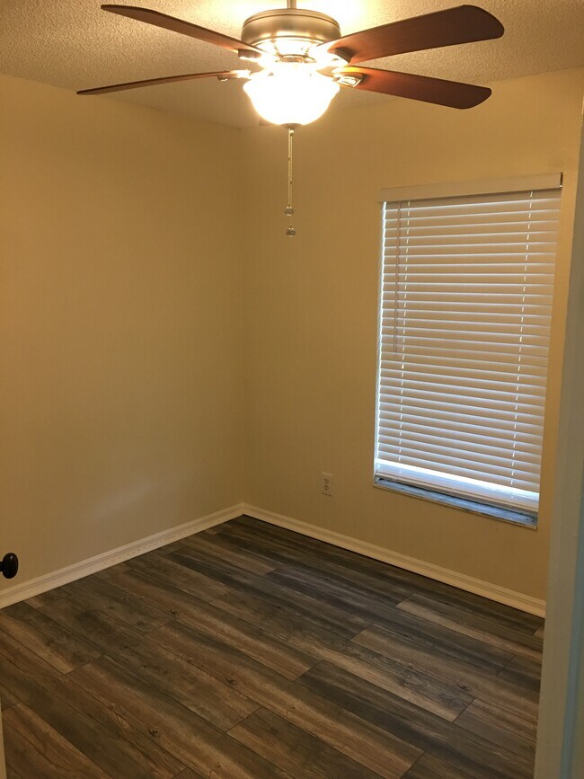 Photo - 4435 Greenhill St