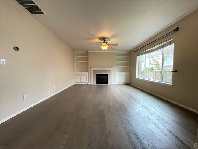 Photo - 16873 NW Oak Creek Dr