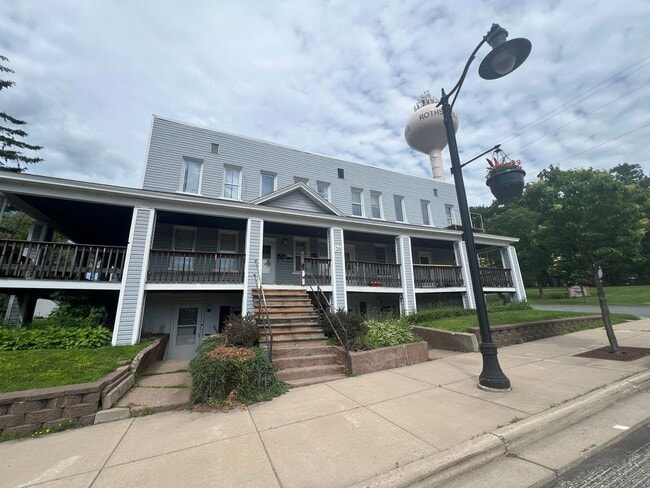 Building Photo - 30 Brown Blvd Unit 7 Rental