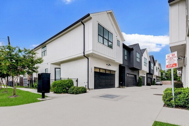 Building Photo - 2611 Judiway St Rental