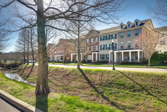 Photo - 1325 Moher Blvd