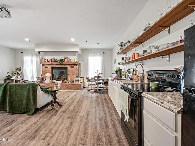 Photo - 2428 N 101st Ave