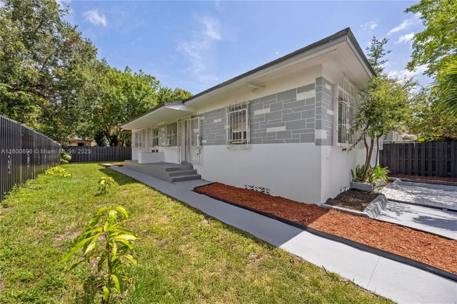 Building Photo - 173 NW 56th St Rental