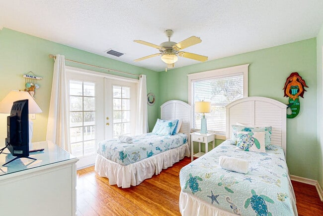 Photo - 721 Holly Rd Unit SI ID1591347P