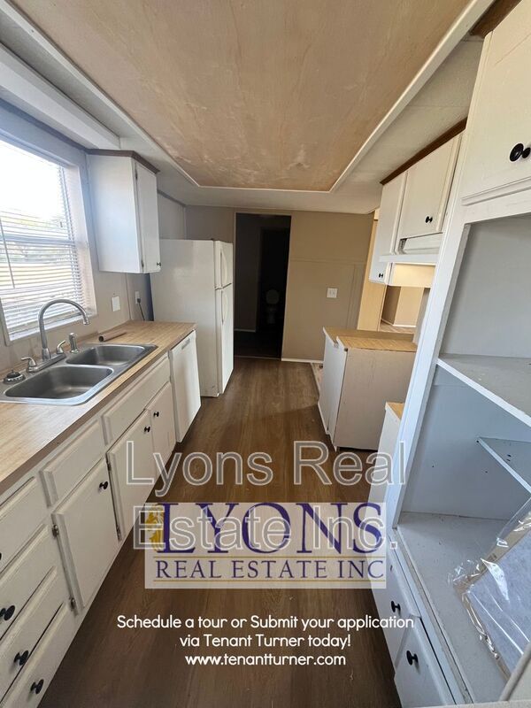 Photo - 10279 Barneyville Rd