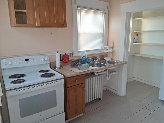 Building Photo - 2509 Seminary Ave Unit # B