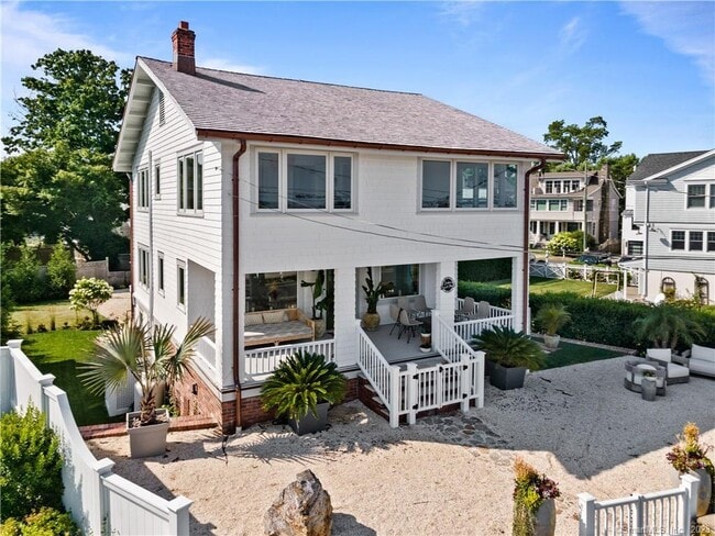 19 Soundview Dr