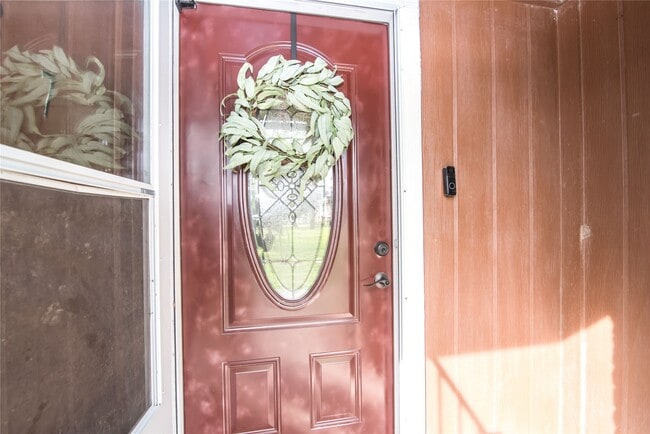 Photo - 7237 Cook Rd