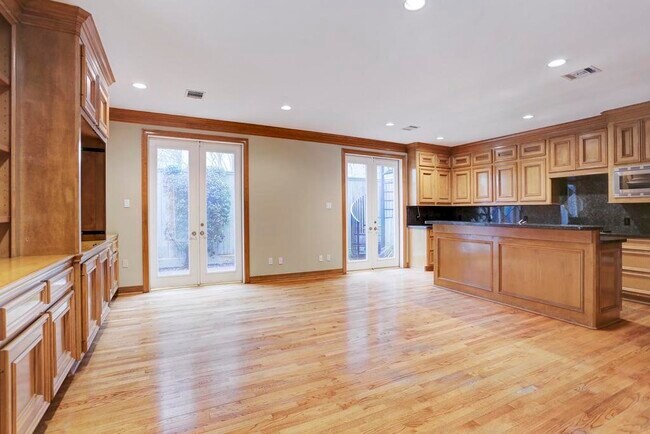 Photo - 516 S Post Oak Ln Unit 7