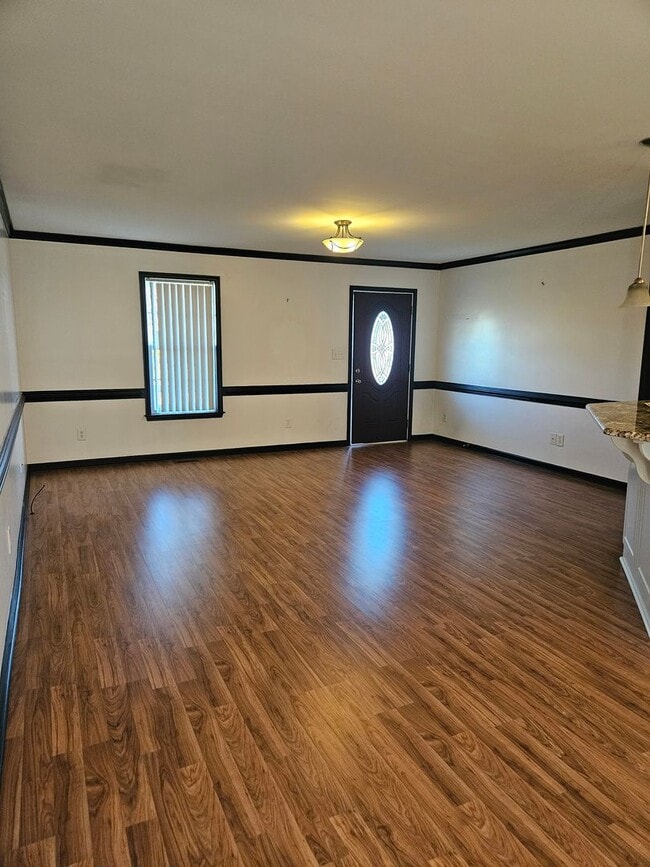 Photo - 208 Killdeer Dr