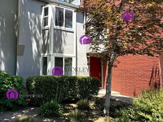 Building Photo - 2712 Walnut Blvd Rental
