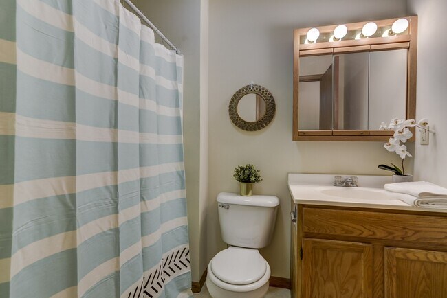 Photo - Watertower Place