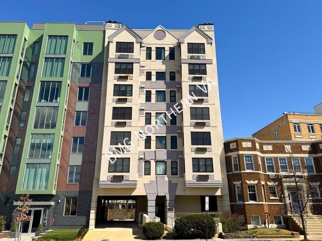 Building Photo - 3217 Wisconsin Ave NW