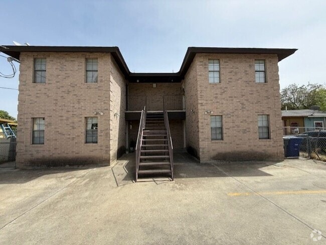 Building Photo - Mims Unit 4717M-C Rental