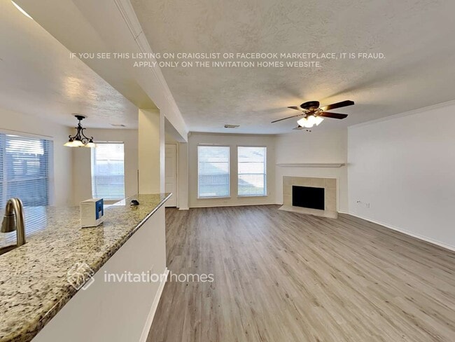 Photo - 111 Riverbreeze Ct