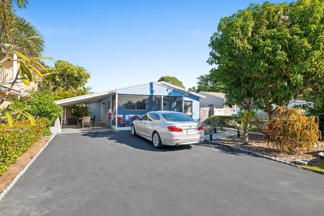 Photo - 415 SW 16th St