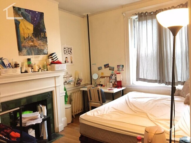 Building Photo - 30 Egmont St