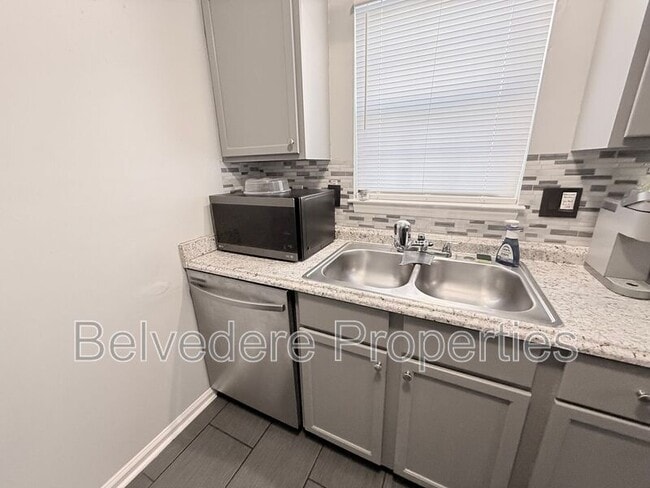 Photo - 415 N Dudley St