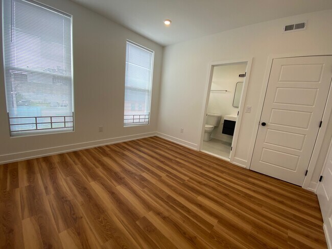 2325 Germantown Ave Unit 2