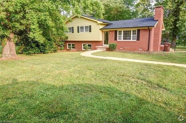 Building Photo - 318 Collinwood Dr Rental