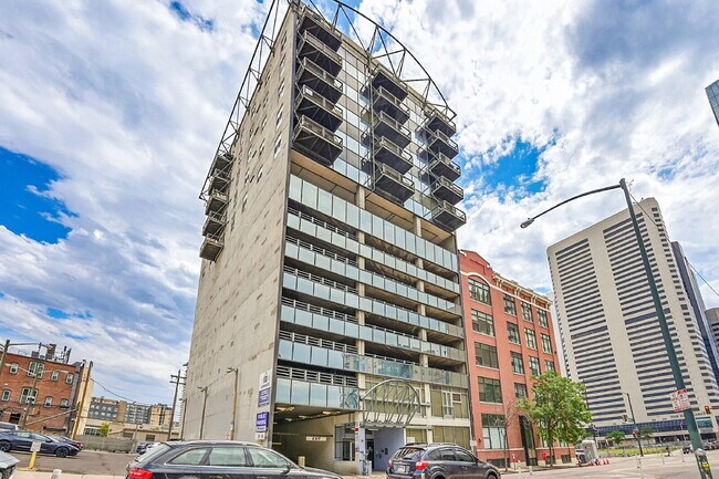 Photo - $2,000, 1 bed, 1.5 bath located in downtow... Unit #1070