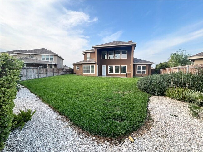 Photo - 33 Ensenada Ave