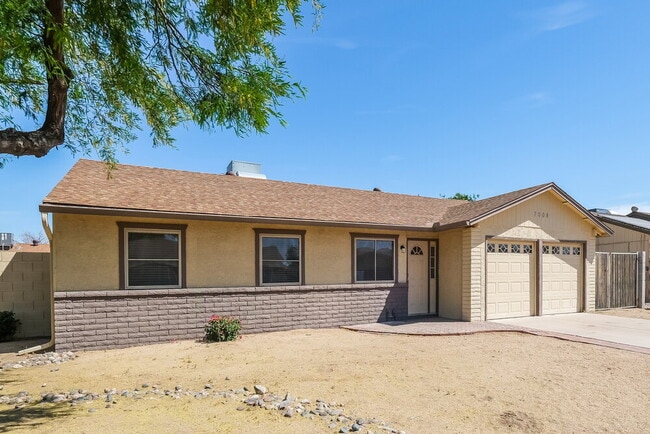 Photo - 7008 W Canterbury Dr