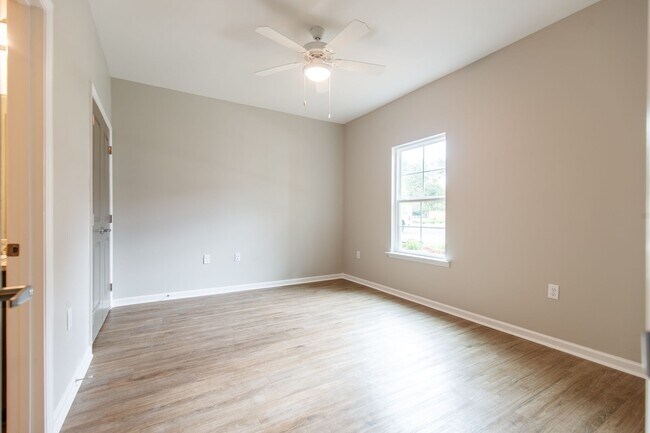 Photo - 2 Bedrooom 2 Bathroom Apartments close to VSU Unidad A1