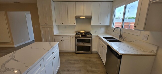 Photo - 23300 Welby Way