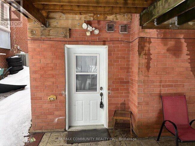 Photo - 2372 Wildwood Crescent