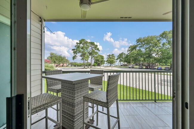 Building Photo - 12800 Melville Dr Unit B110