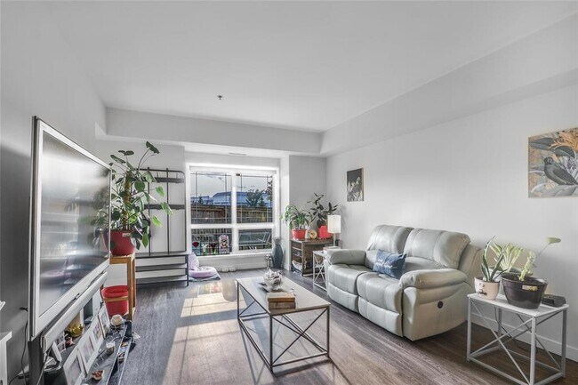 Photo - 10 Hill Grove Point