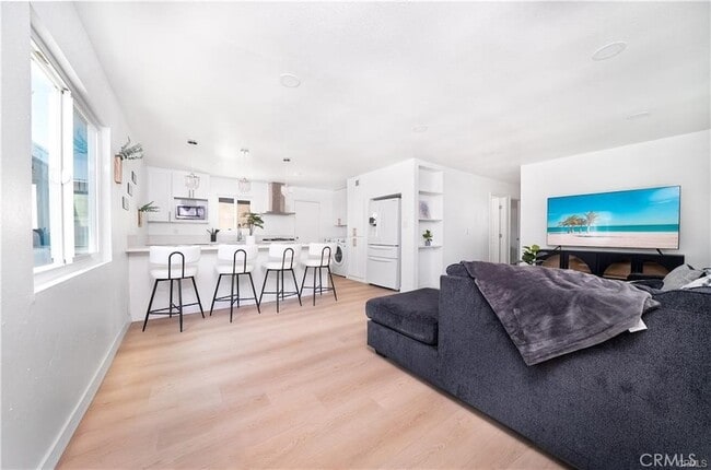 Building Photo - 1011 W Myrtle St