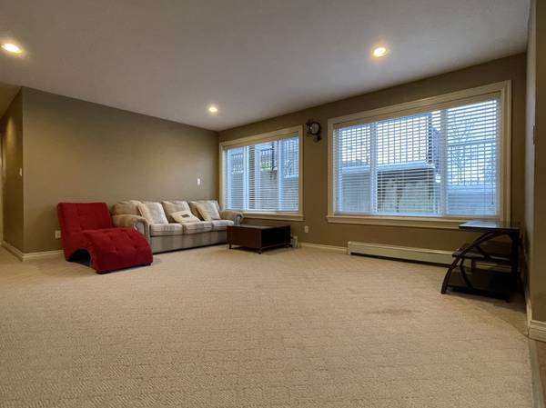 Photo - 17107-17184 84 Ave