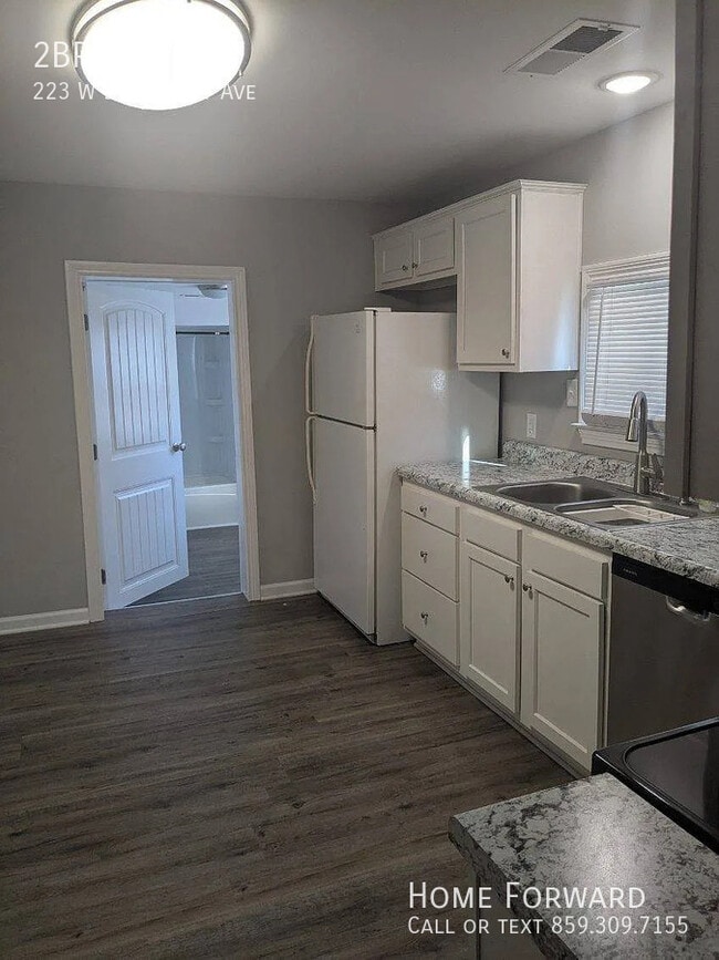 Photo - 223 W Broadway Ave