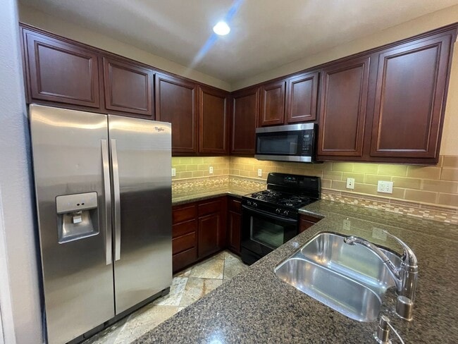 Photo - Beautiful Three Story Townhome In San Elijo Hills