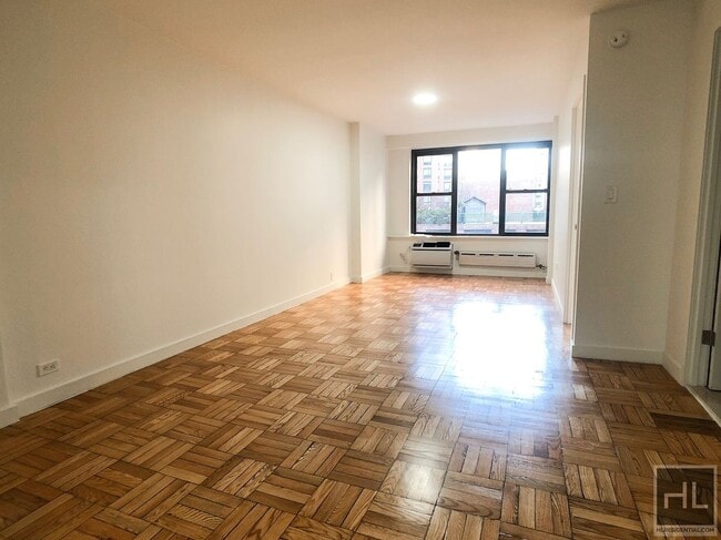 Building Photo - Fourth Avenue Unit 8L