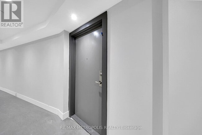 Photo - 51 Clarington Blvd Unité 429