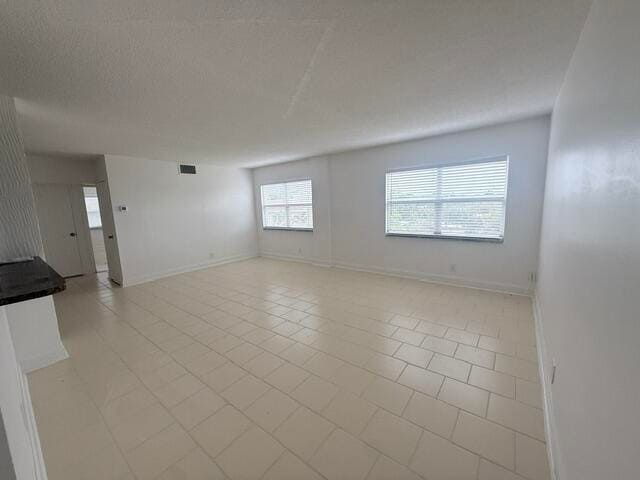 Photo - 2555 NE 11th St Unit 402