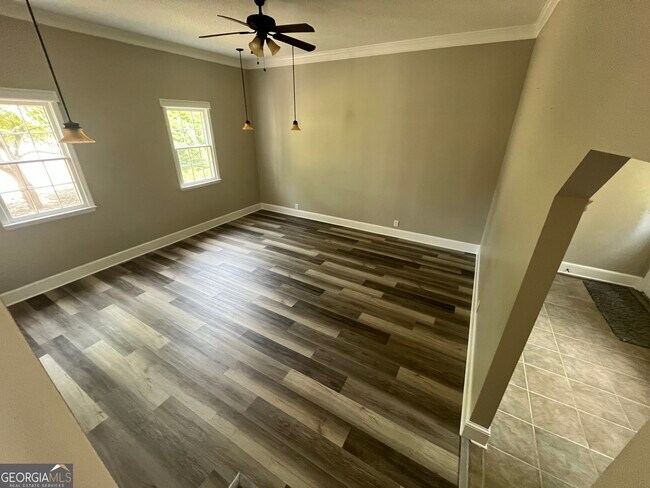 Photo - 55 Nickel Ln