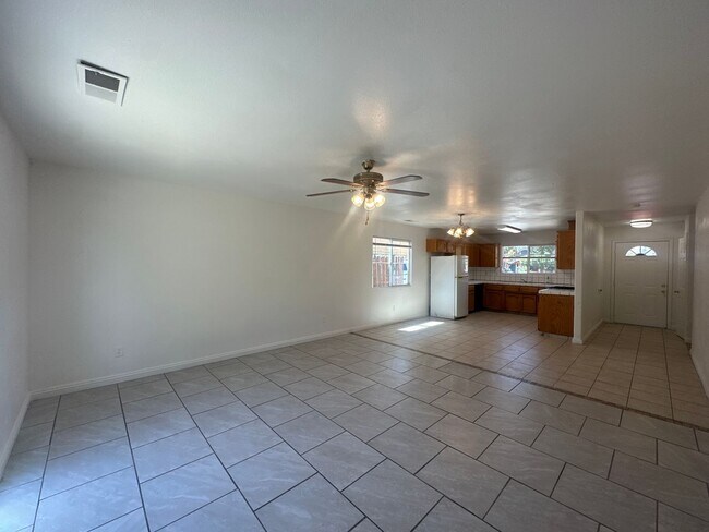 Photo - 2617 - Takhar Unit 2231 Lobo Ave