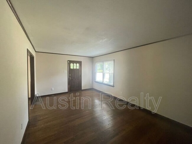Photo - 3605 St Gregory Ln