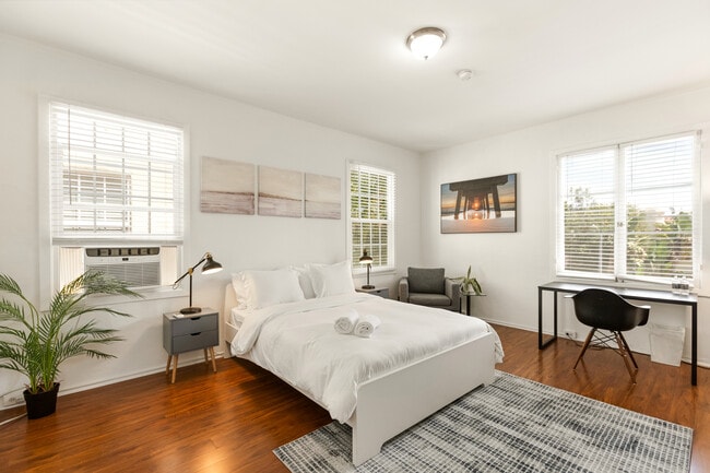 Estudio 145 S. Elm Dr. 520 pies cuadrados - #7 - 145 S Elm Dr