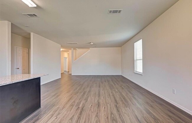 Photo - 1623 Avocet Way