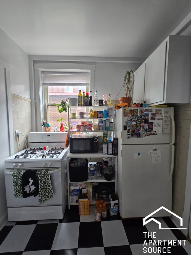 Photo - 1961 W Foster Ave Unidad G